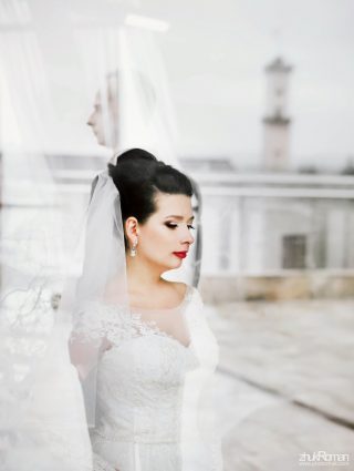 львів львівський у львові львівські фотографи фото фотограф фотографії фотоальбом фотозйомка весілля на весілля весільний весільні весільне портрет хрестини причастя дитяча дитяче діти сімейна сімейне весільні фотографи оскарфото львов львовский львова фотографии свадьба свадебный свадебные на свадьбу портрет крестины децкая децкое дети семейная семейное ВЕСІЛЬНА ФОТОЗЙОМКА У ЛЬВОВІ, ВЕСІЛЬНЕ ФОТО ЛЬВІВ, ФОТОГРАФ НА ВЕСІЛЛЯ У ЛЬВОВІ, ВЕСІЛЬНА ФОТОЗЙОМКА ЛЬВІВ, ВЕСІЛЬНЕ ФОТО У ЛЬВОВІ, ВЕСІЛЬНИЙ ФОТОГРАФ ЛЬВІВ Весілля, Урочисті події, Презентації, Корпоративи, Вечірки, Бізнес-зустрічі,Прийоми та Фуршети, Ювілеї, Дні народження, Зустрічі випусників, Дитячі святкування , Портретна, Дитяча, Сімейна фотографія, - Рекламне фото - Інтер’єрів, Екстер’єрів, Архітектури, Витворів Мистецтва Художня обробка фото, ретуш і реставрація. Виготовлення весільних слайд-шоу,фотожурналів, альбомів та фотокниг.